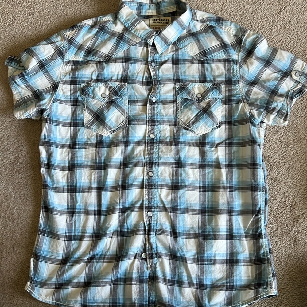 Urban Pipeline Men’s Short Sleeve Button Down Size Large